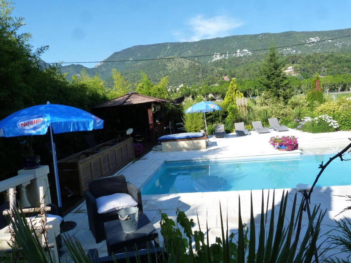 Les Bambous B&B Levens エクステリア 写真